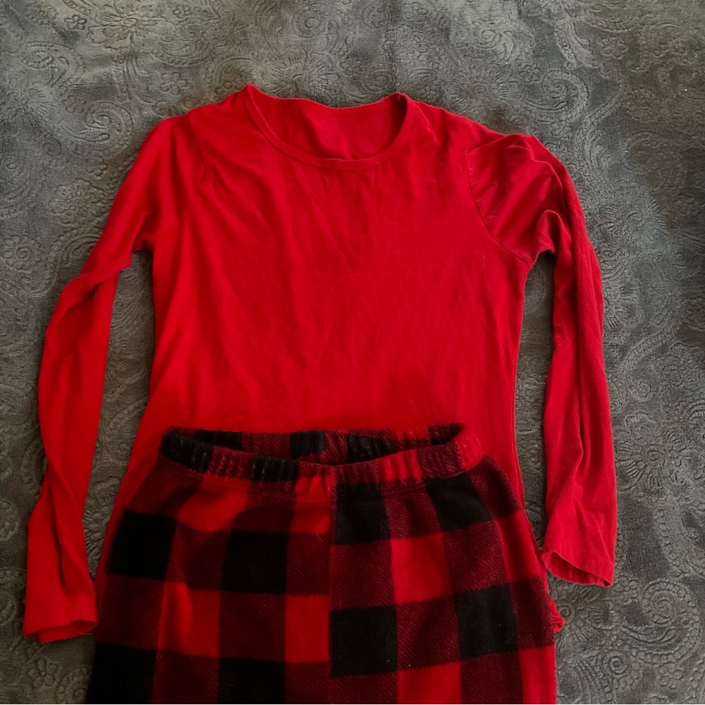 m red & black pajama set